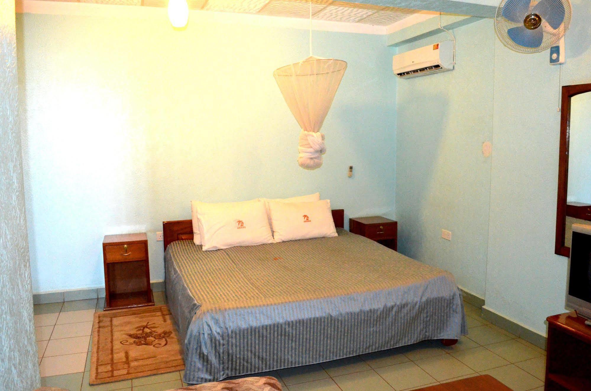 Hôtel Areba à Entebbe Extérieur photo