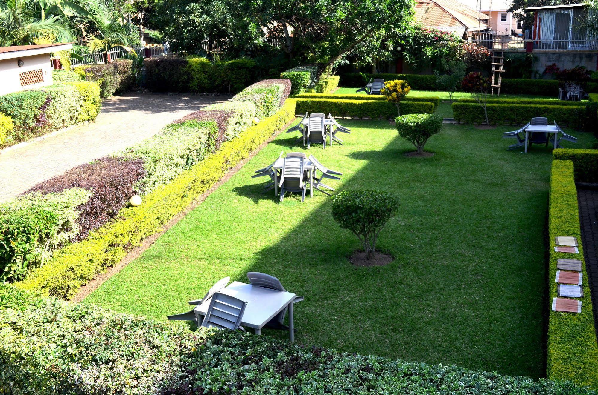 Hôtel Areba à Entebbe Extérieur photo