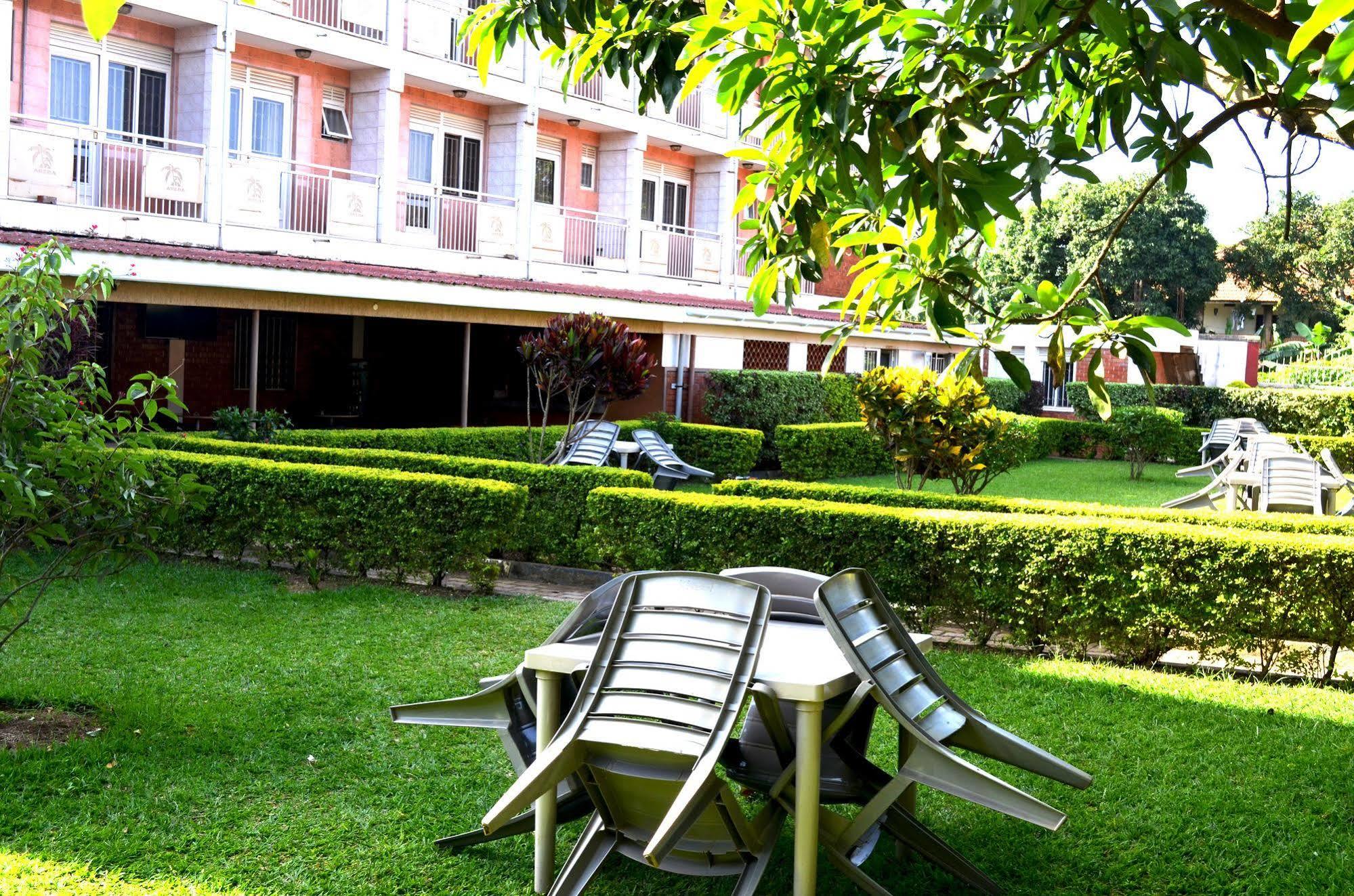 Hôtel Areba à Entebbe Extérieur photo